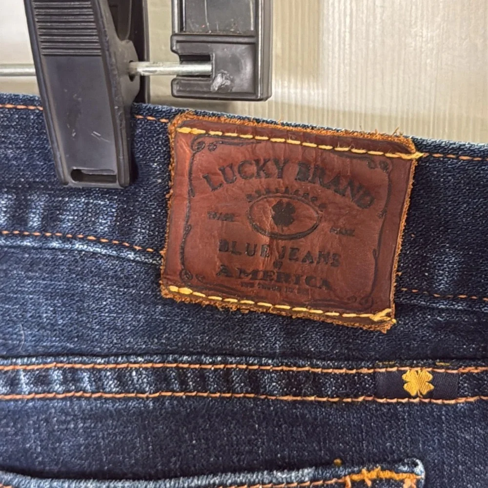 Lucky Brand Dark Blue Frayed Leg Abbey 6” Short Everyday Comfort Summer Size 14